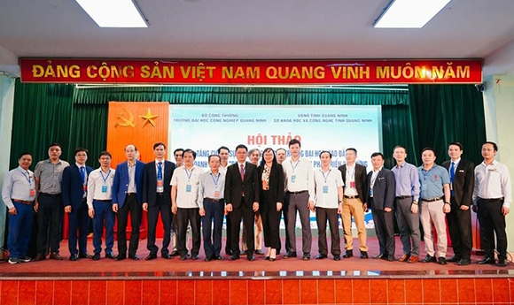 CIC tham gia Hội thảo khoa học “Tăng cường sự liên kết giữa các trường Đại học, Cao đẳng với doanh nghiệp trong tỉnh Quảng Ninh phục vụ phát triển bền vững” tại Trường ĐH Công nghiệp Quảng Ninh
