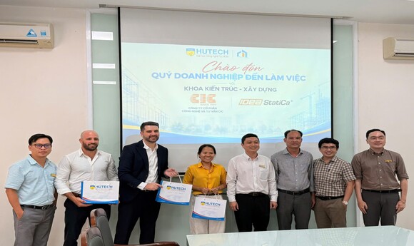 CIC cùng chuyên gia IDEA StatiCa thăm và làm việc...